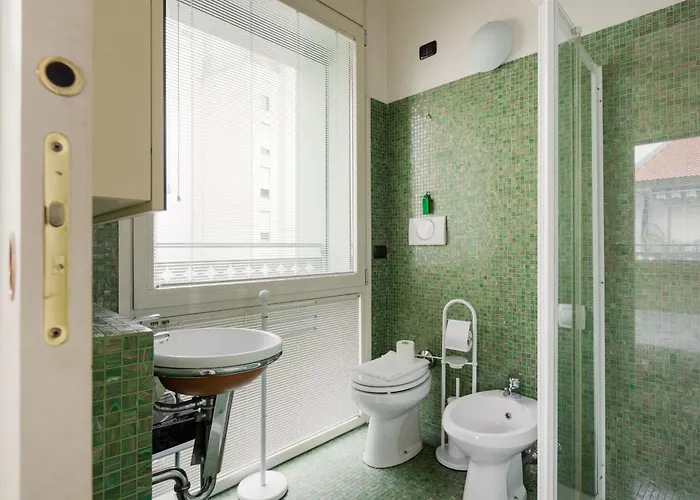 Bright & Comfy With Parking Apartament Mediolan